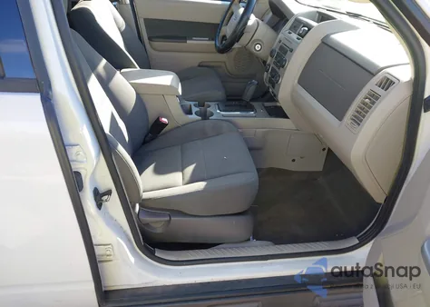 2009 Ford Escape Xlt from USA, damaged, VIN 1FMCU03G89KD11246